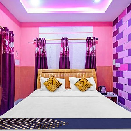 Spot On 81220 New Asha Hotel Puri Eksteriør billede